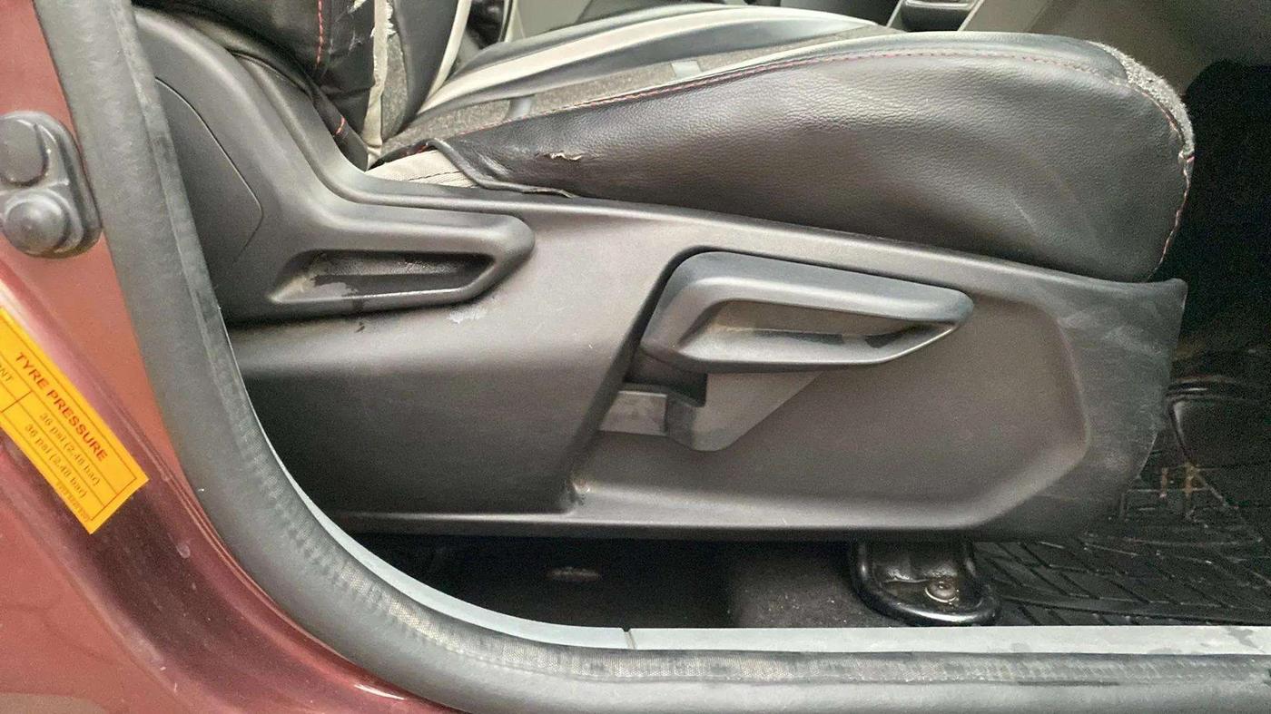 2020 Tata TIGOR XZ PLUS PETROL, Petrol, Manual, 80,241 km, Driver Side Adjustment Panel