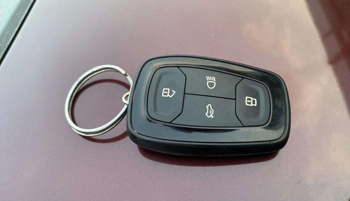 2020 Tata TIGOR XZ PLUS PETROL, Petrol, Manual, 80,241 km, Key Close Up