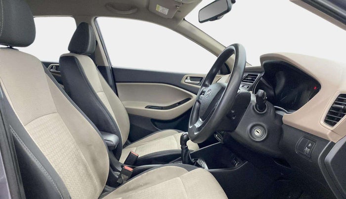 2017 Hyundai Elite i20 SPORTZ 1.2, Petrol, Manual, 41,077 km, Right Side Front Door Cabin