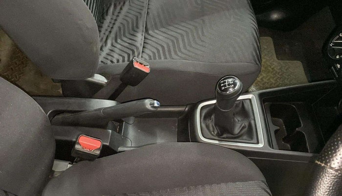 2018 Maruti Swift VXI, Petrol, Manual, 20,387 km, Gear Lever