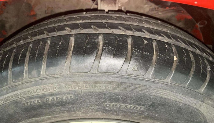 2018 Maruti Swift VXI, Petrol, Manual, 20,387 km, Right Rear Tyre Tread
