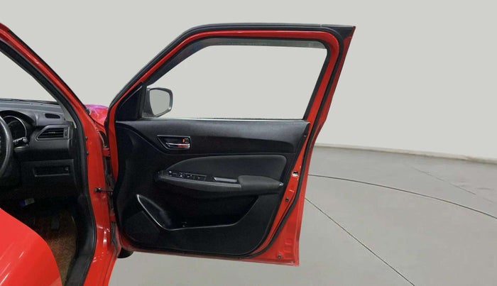 2018 Maruti Swift VXI, Petrol, Manual, 20,387 km, RHS Front Door