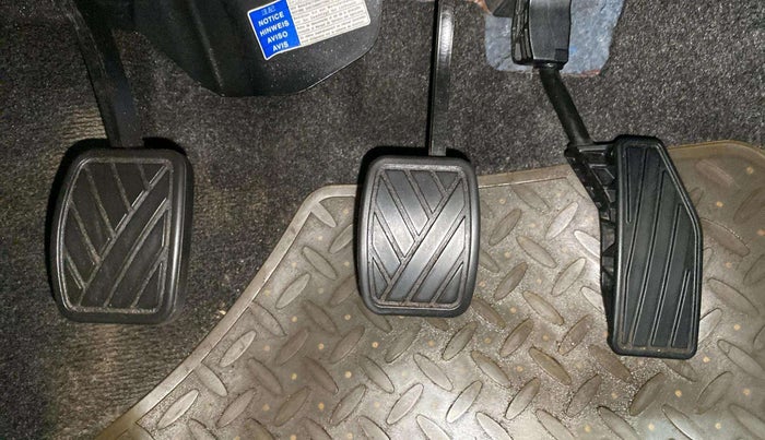 2018 Maruti Swift VXI, Petrol, Manual, 20,387 km, Pedals