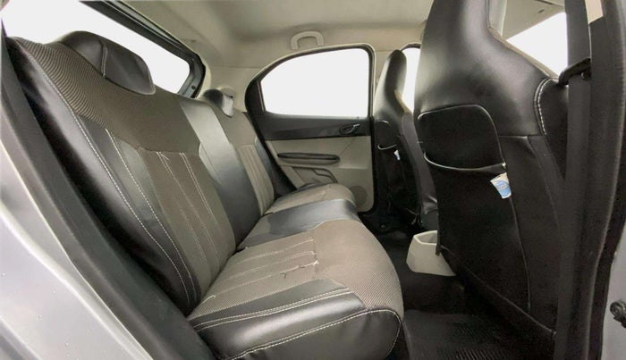 2018 Tata Tiago XT PETROL, Petrol, Manual, 65,675 km, Right Side Rear Door Cabin