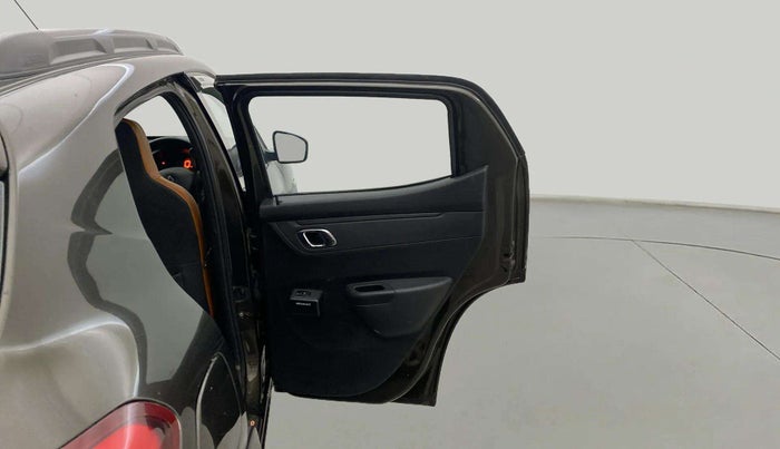 2019 Renault Kwid RXT 1.0 (O), Petrol, Manual, 28,772 km, RHS Rear Door