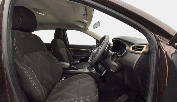 2021 Renault Kiger RXT AMT, Petrol, Automatic, 13,323 km, Right Side Front Door Cabin