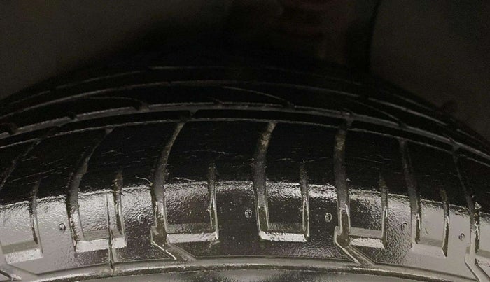 2019 Hyundai Creta SX AT 1.6 PETROL, Petrol, Automatic, 31,287 km, Left Rear Tyre Tread