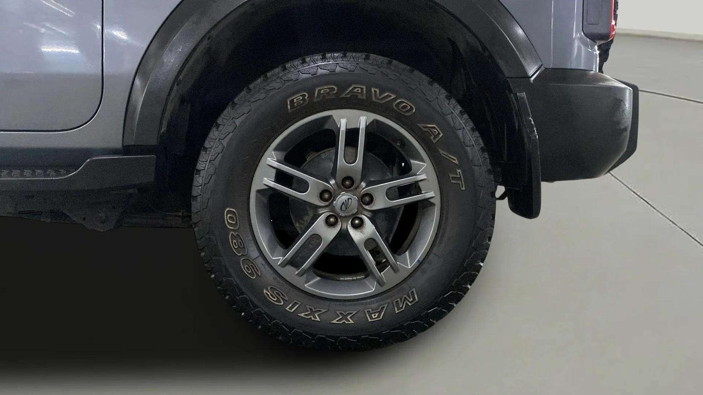 2020 Mahindra Thar LX D 4WD MT CONVERTIBLE, Diesel, Manual, 29,639 km, Left Rear Wheel