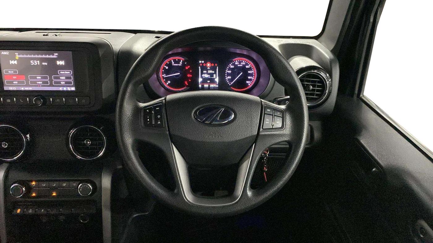 2020 Mahindra Thar LX D 4WD MT CONVERTIBLE, Diesel, Manual, 29,639 km, Steering Wheel Close Up