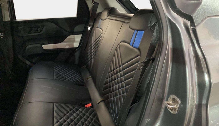 2022 Tata PUNCH ACCOMPLISHED MT, Petrol, Manual, 42,622 km, Right Side Rear Door Cabin