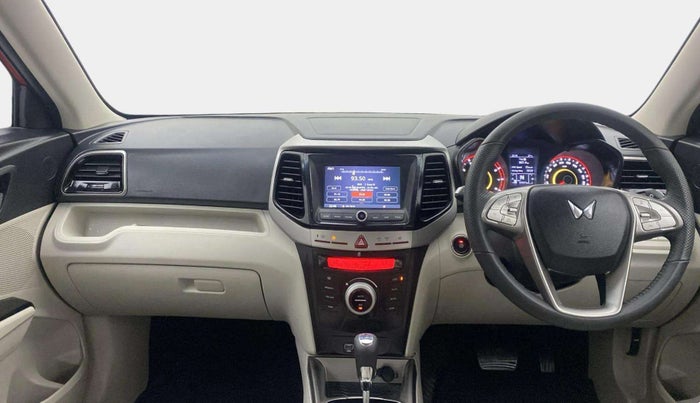 2023 Mahindra XUV300 W8 (O) 1.2 PETROL AMT, Petrol, Automatic, 10,863 km, Dashboard