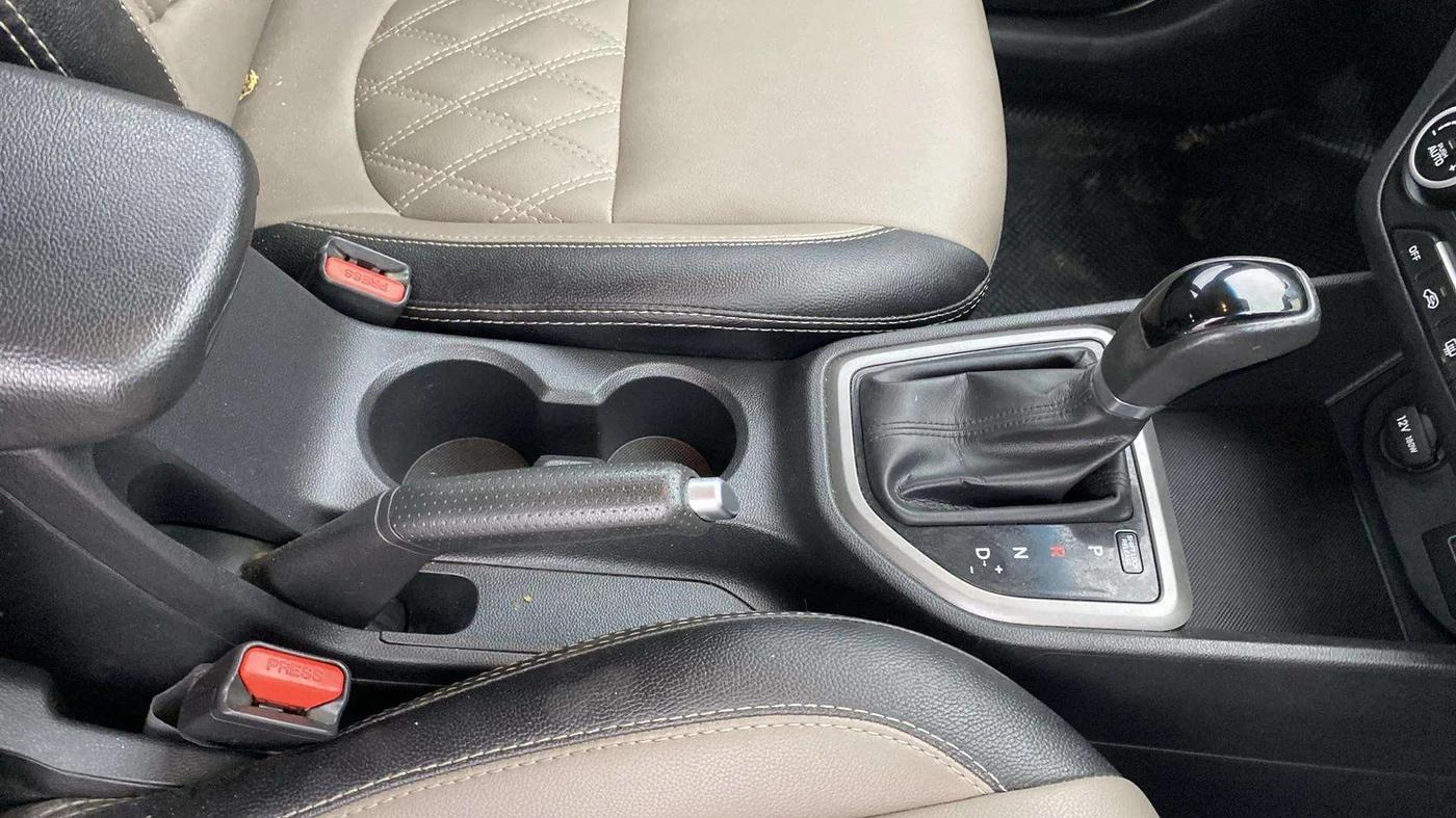 2016 Hyundai Creta SX PLUS AT 1.6 PETROL, Petrol, Automatic, 69,938 km, Gear Lever