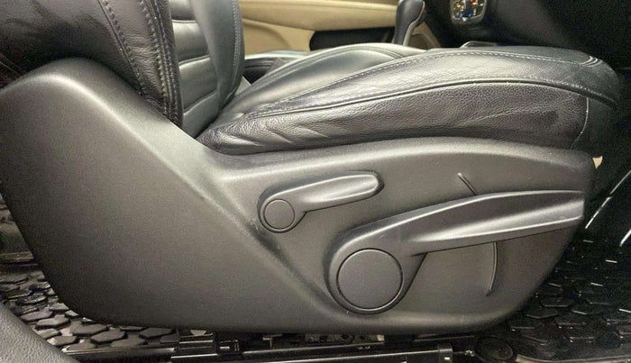 2019 Jeep Compass LONGITUDE (O) 1.4 PETROL AT, Petrol, Automatic, 60,465 km, Driver Side Adjustment Panel