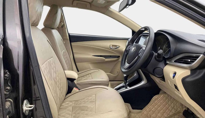 2019 Toyota YARIS G CVT, Petrol, Automatic, 59,252 km, Right Side Front Door Cabin