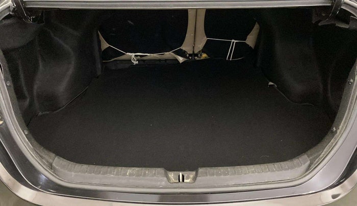 2019 Toyota YARIS G CVT, Petrol, Automatic, 59,252 km, Boot Inside