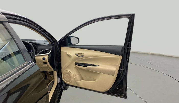 2019 Toyota YARIS G CVT, Petrol, Automatic, 59,252 km, RHS Front Door