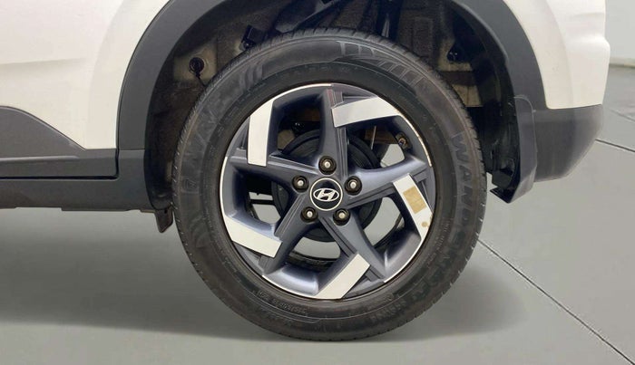 2021 Hyundai VENUE SX (O) 1.5 CRDI, Diesel, Manual, 53,677 km, Left Rear Wheel