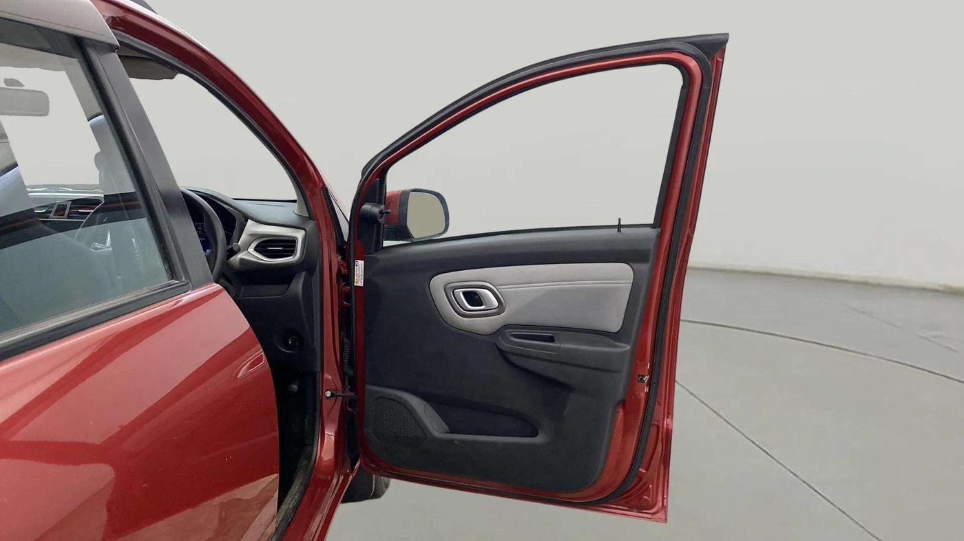 2020 Datsun Redi Go T(O) 1.0 AMT, Petrol, Automatic, 16,172 km, RHS Front Door