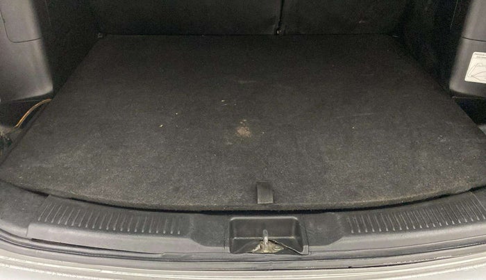 2018 Maruti S Cross ZETA 1.3, Diesel, Manual, 85,621 km, Boot Inside
