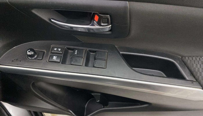 2018 Maruti S Cross ZETA 1.3, Diesel, Manual, 85,621 km, Driver Side Door Panels Control