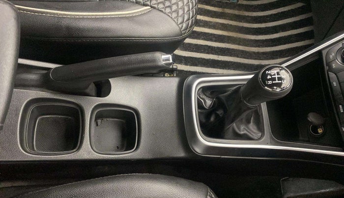 2018 Maruti S Cross ZETA 1.3, Diesel, Manual, 85,621 km, Gear Lever