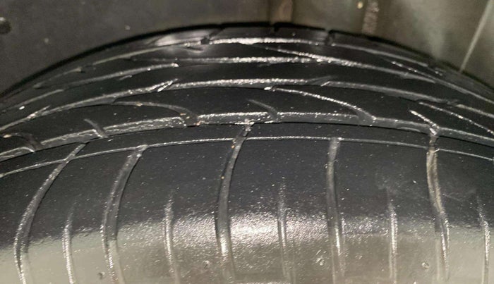 2019 MG HECTOR SHARP 1.5 DCT PETROL, Petrol, Automatic, 73,898 km, Left Rear Tyre Tread