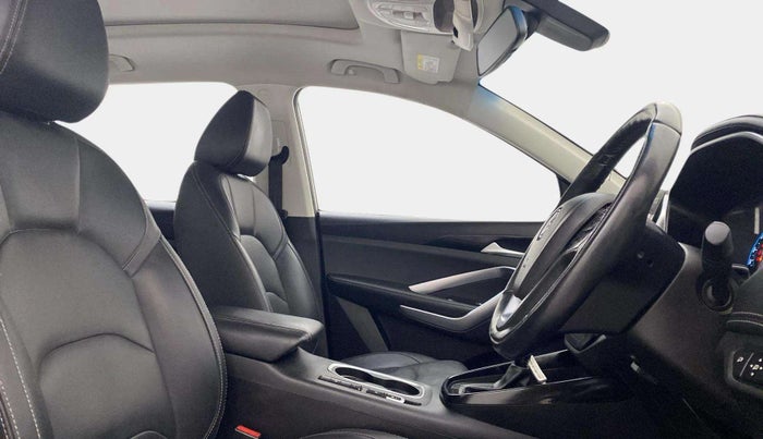 2019 MG HECTOR SHARP 1.5 DCT PETROL, Petrol, Automatic, 73,898 km, Right Side Front Door Cabin