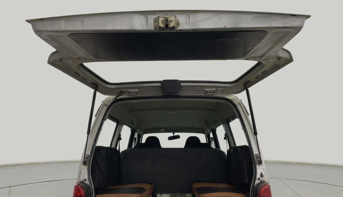2022 Maruti Eeco 5 STR AC CNG (O), CNG, Manual, 38,573 km, Boot Door Open