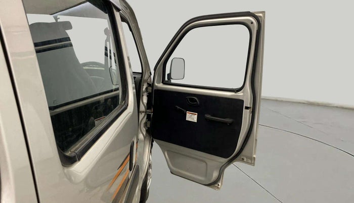 2022 Maruti Eeco 5 STR AC CNG (O), CNG, Manual, 38,573 km, RHS Front Door