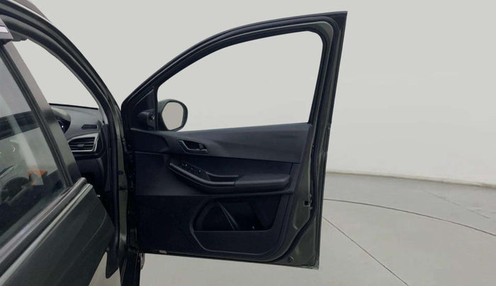 2023 Tata TIAGO NRG XZ AMT, Petrol, Automatic, 26,679 km, RHS Front Door