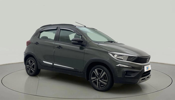 2023 Tata TIAGO NRG XZ AMT, Petrol, Automatic, 26,679 km, Right Front Diagonal