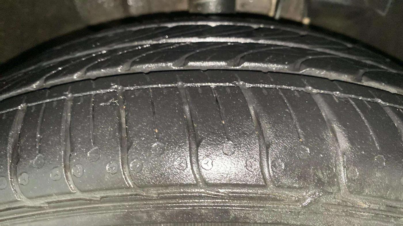 2023 Tata TIAGO NRG XZ AMT, Petrol, Automatic, 26,679 km, Right Front Tyre Tread