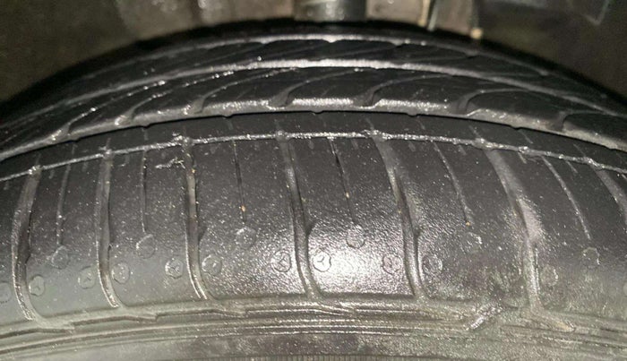 2023 Tata TIAGO NRG XZ AMT, Petrol, Automatic, 26,679 km, Right Front Tyre Tread
