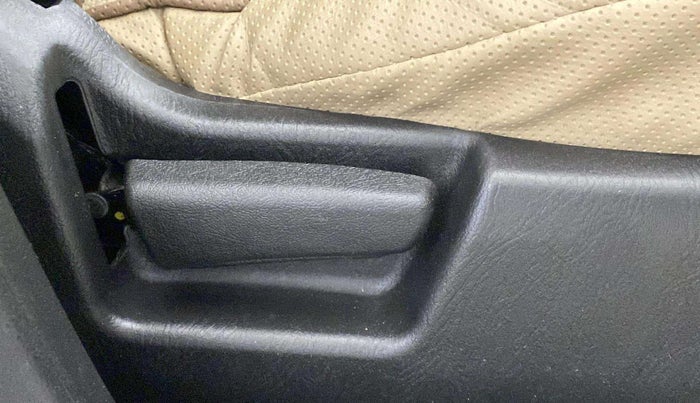 2022 Maruti Alto LXI O, Petrol, Manual, 4,530 km, Driver Side Adjustment Panel