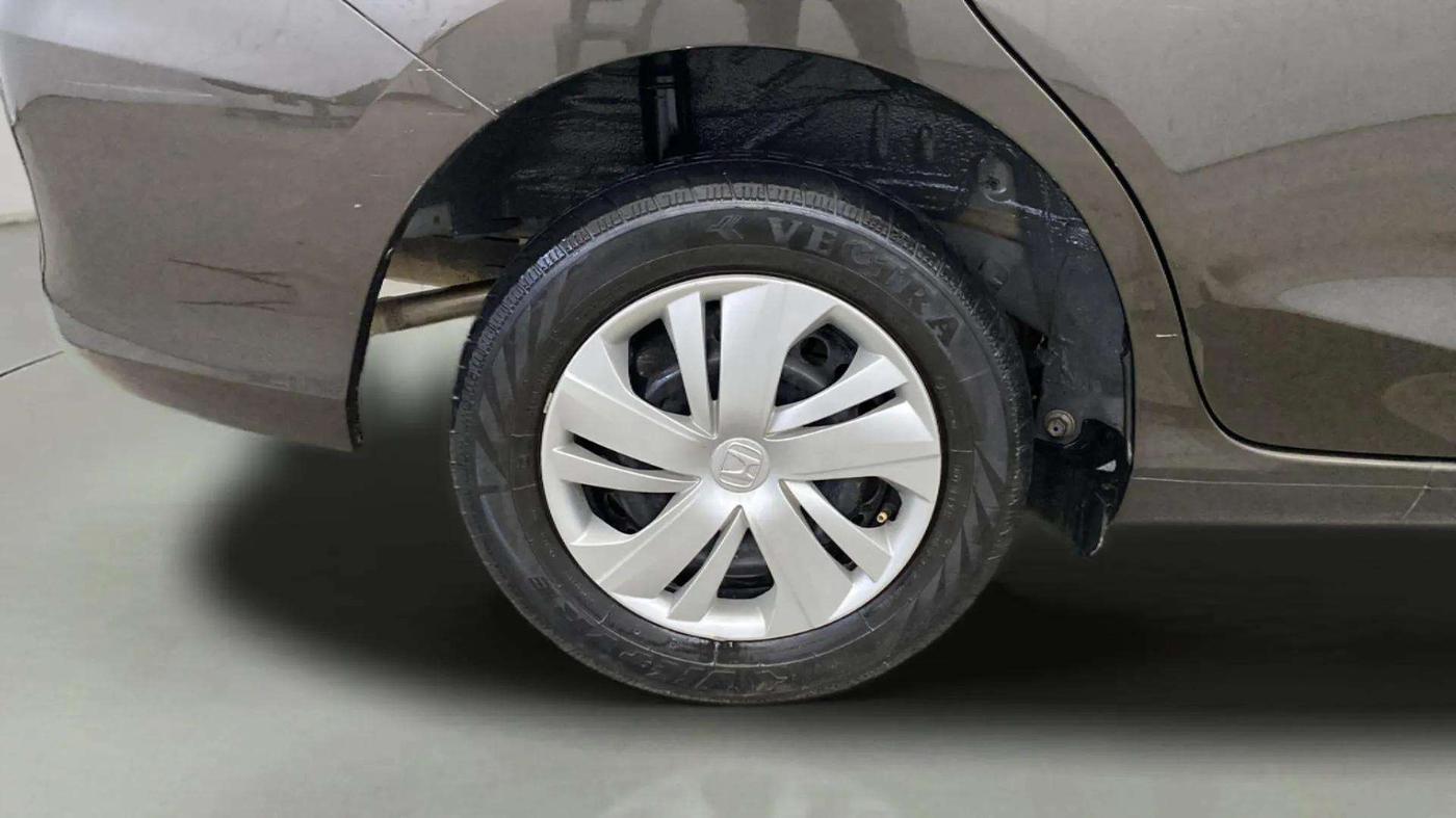 2022 Honda Amaze 1.2L I-VTEC S, Petrol, Manual, 46,715 km, Right Rear Wheel