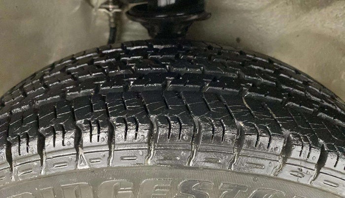 2015 Maruti Alto K10 VXI, Petrol, Manual, 8,972 km, Right Front Tyre Tread