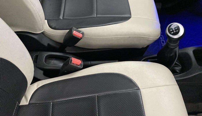 2015 Maruti Wagon R 1.0 VXI, Petrol, Manual, 17,288 km, Gear Lever