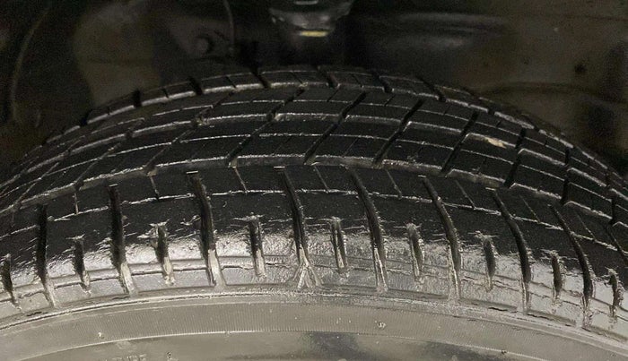 2015 Maruti Wagon R 1.0 VXI, Petrol, Manual, 17,288 km, Right Front Tyre Tread