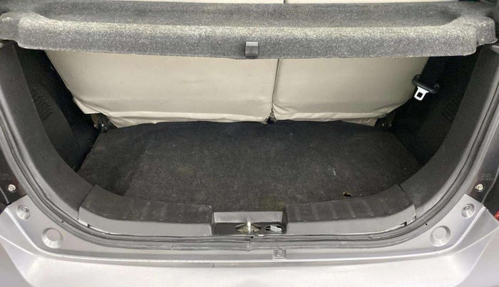 2015 Maruti Wagon R 1.0 VXI, Petrol, Manual, 17,288 km, Boot Inside