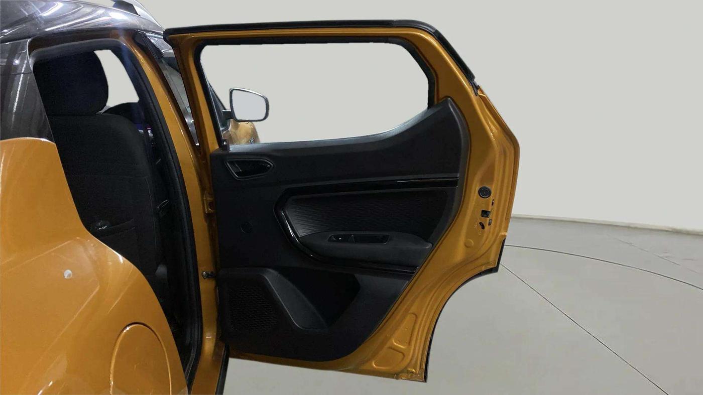 2022 Renault Kiger RXZ AMT, Petrol, Automatic, 19,802 km, RHS Rear Door