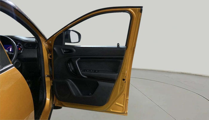 2022 Renault Kiger RXZ AMT, Petrol, Automatic, 19,802 km, RHS Front Door