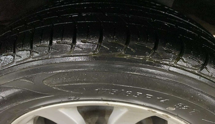 2018 Honda Amaze 1.2L I-VTEC VX AT, Petrol, Automatic, 43,000 km, Left Rear Tyre Tread