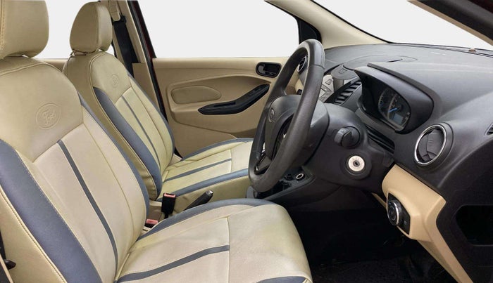 2016 Ford Figo Aspire TITANIUM 1.2 PETROL, Petrol, Manual, 66,568 km, Right Side Front Door Cabin