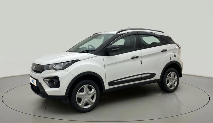 2023 Tata NEXON XM PLUS SUNROOF PETROL, Petrol, Manual, 70,315 km, Left Front Diagonal