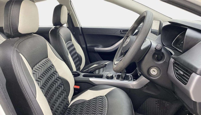 2023 Tata NEXON XM PLUS SUNROOF PETROL, Petrol, Manual, 70,315 km, Right Side Front Door Cabin
