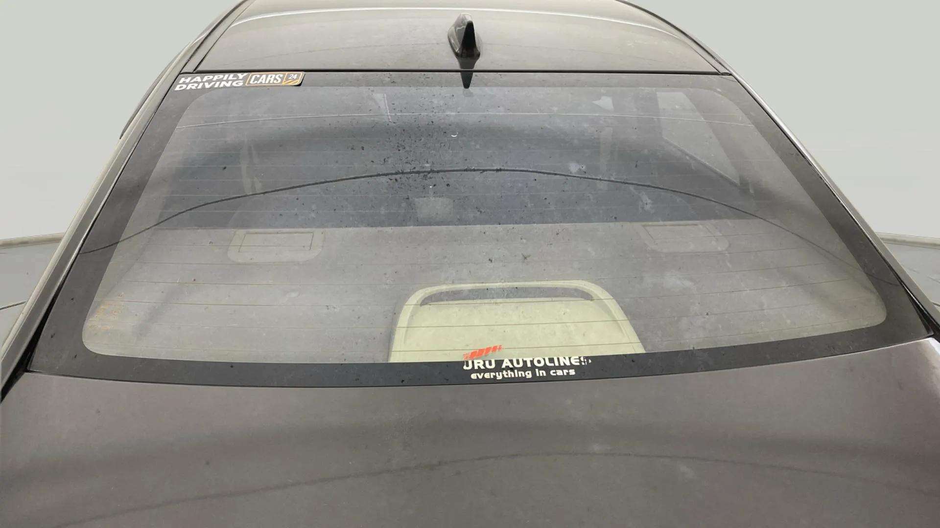 Rear-Windshield---Roof-25