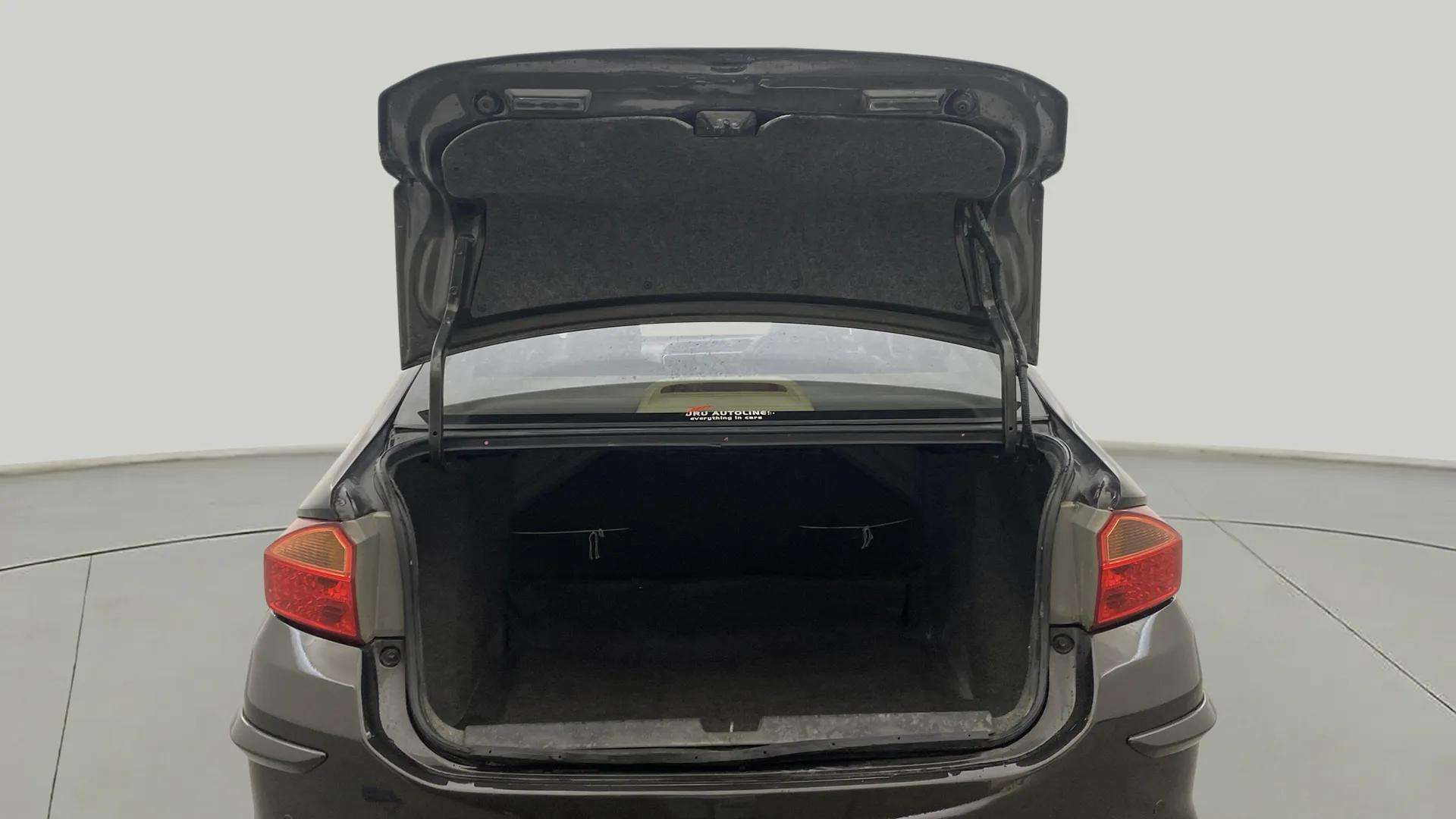 Boot-Open-Top-Half-View-43