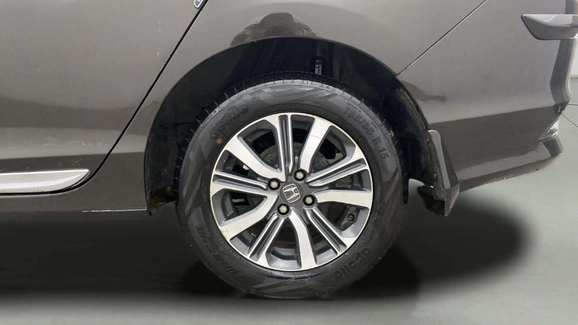 LHS-Rear-Wheel-17