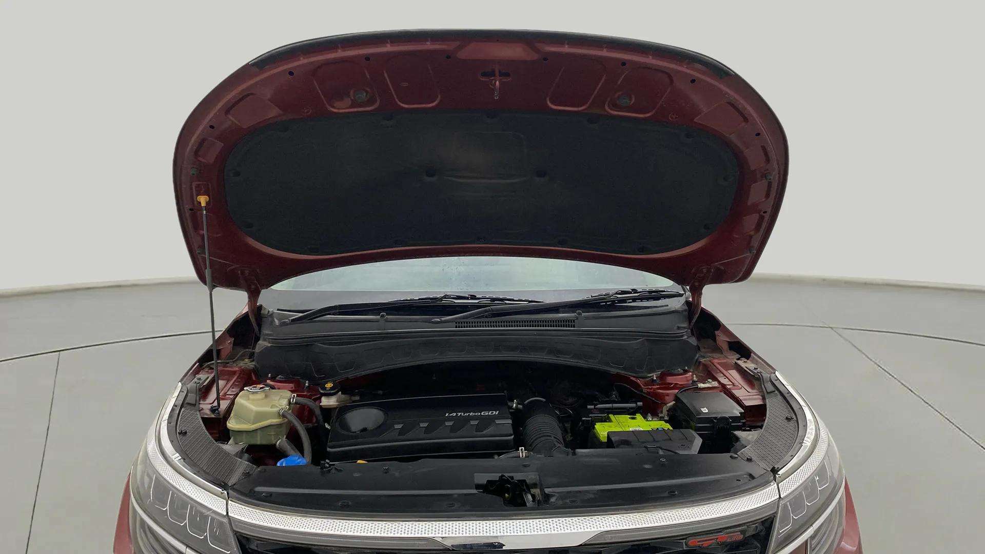 Engine-Full-View-With-Bonnet-Open-13