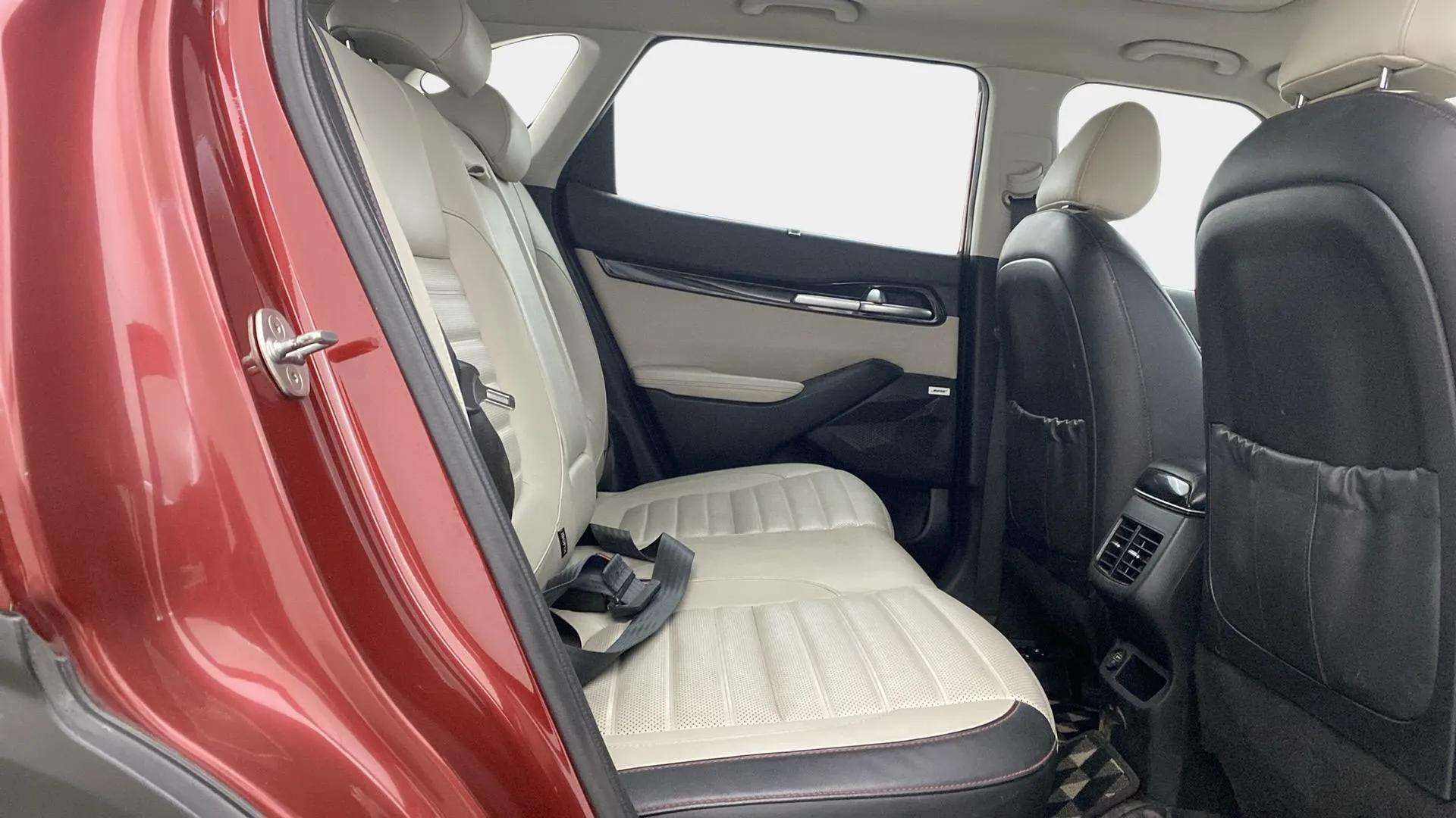 Rear-Cabin-View